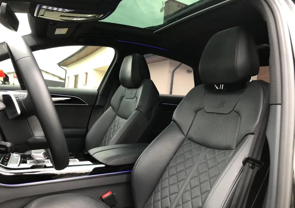 Audi A8 cena 265500 przebieg: 96000, rok produkcji 2020 z Skaryszew małe 67